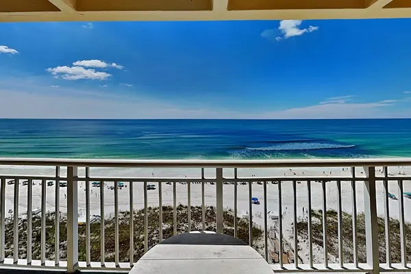 Photo 1 - Destin Towers #122