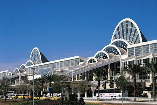 Photo 1 - 3 Bed Penthouse Near Convention Center! 3 Bedroom Condo by RedAwning