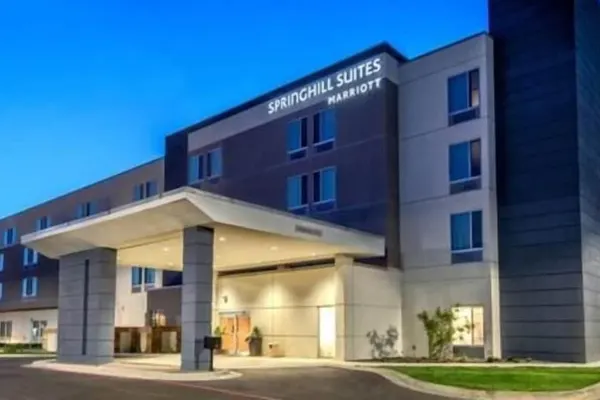 Photo 1 - SpringHill Suites by Marriott Detroit Dearborn