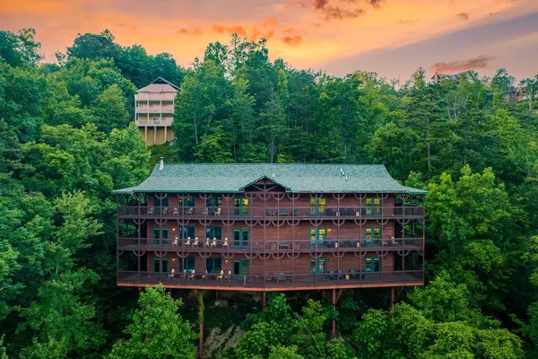 Photo 1 - Hickory Ridge by Avantstay Sleeps 20! Incredible Private Elevated Cabin