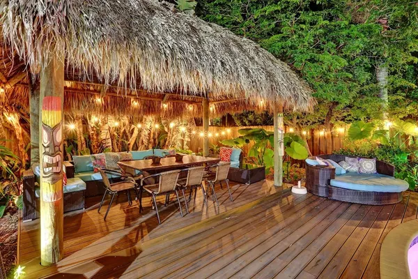 Photo 1 - 4BD House with Private Heated Pool