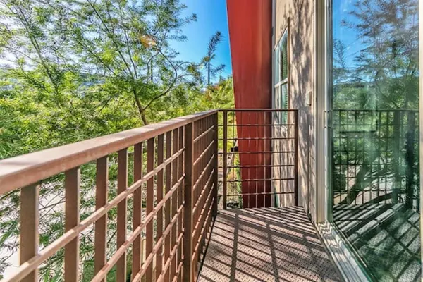 Photo 1 - Luxury Style Retreat The Domain