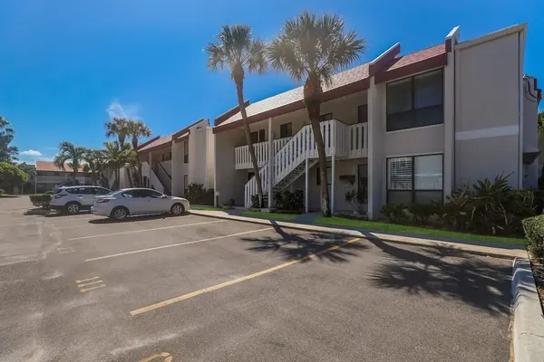 Photo 1 - Runaway Bay 212 1 Bedroom Condo by RedAwning