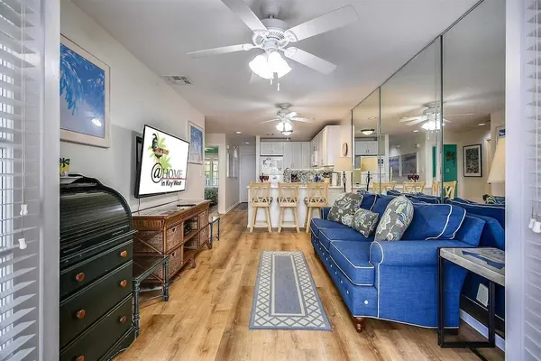 Photo 1 - Always Your Paradise by Avantstay Shared Pool Near Zachary Beach! Week Long Stays Only