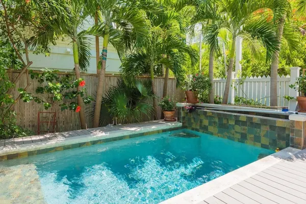 Photo 1 - Ecco Domani by Avantstay Gorgeous Home w/ Pool, Balcony in Great Location Month Long Stays Only