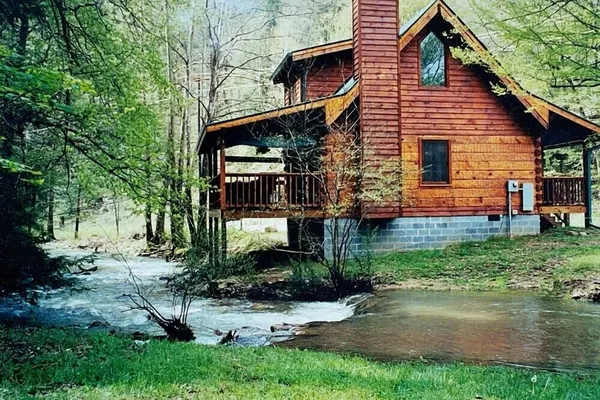 Photo 1 - Creekside 2 Bedroom Cabin by RedAwning