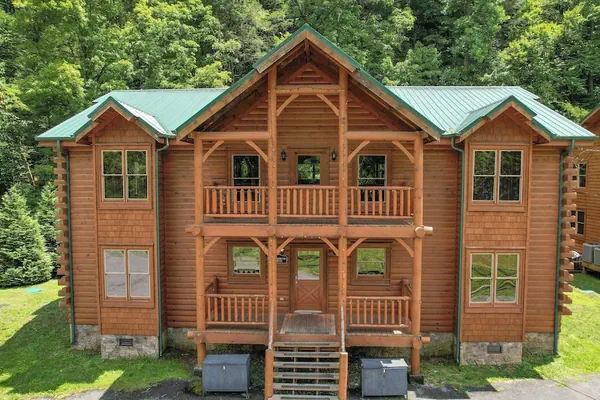 Photo 1 - Brookshore by Avantstay Relaxing Backyard Creek, 10mins From Pigeon Forge