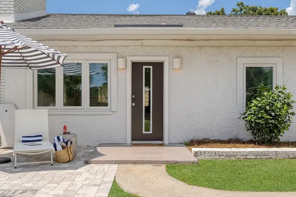 Photo 1 - Twin Fin by Avantstay Walk to the Beach - Chic 30A Retreat