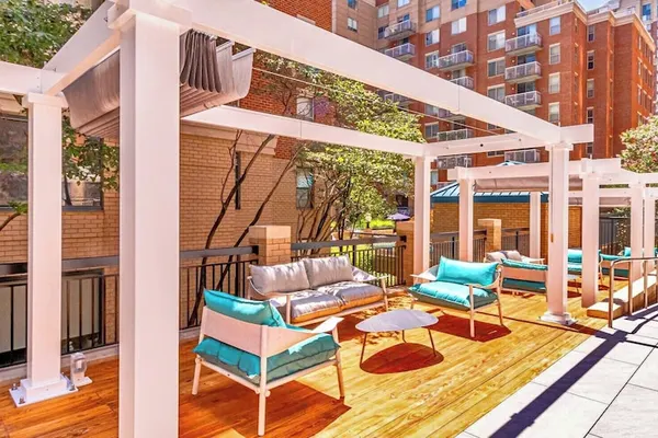 Photo 1 - Comfort Apartments in Arlington