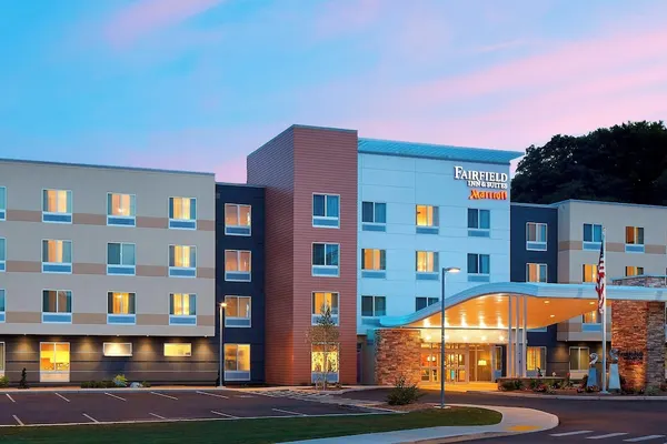 Photo 1 - Fairfield Inn & Suites Springfield Northampton/Amherst