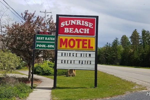 Photo 1 - Sunrise Beach Motel
