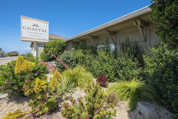 Photo 1 - Coastal Valley Inn