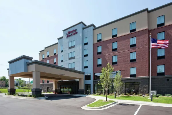 Photo 1 - Hampton Inn & Suites Minneapolis West/ Minnetonka