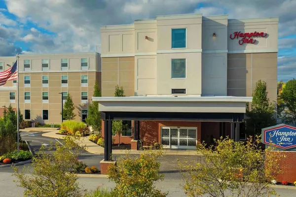 Photo 1 - Hampton Inn Lewiston-Auburn