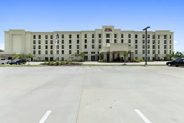 Photo 1 - Hampton Inn & Suites Gulfport I-10