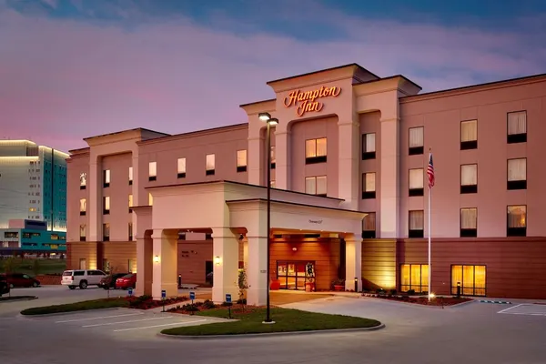 Photo 1 - Hampton Inn Omaha/West Dodge Road (Old Mill)