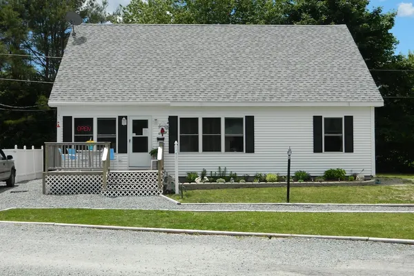 Photo 1 - Belle Isle Motel