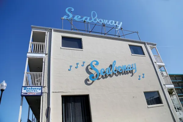 Photo 1 - Seabonay Oceanfront Motel