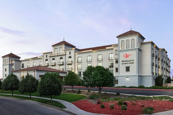 Photo 1 - Woolley’s Classic Suites