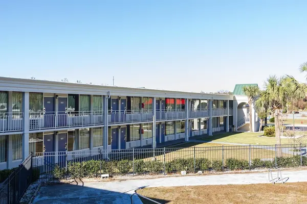 Photo 1 - Motel 6 Townsend, GA