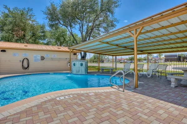 Photo 1 - Texas Inn Donna