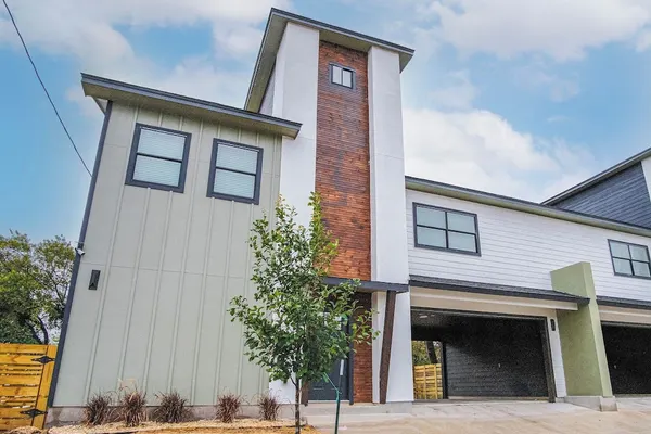 Photo 1 - Amazing 3BR 2BA Only 5 Mins From Downtown