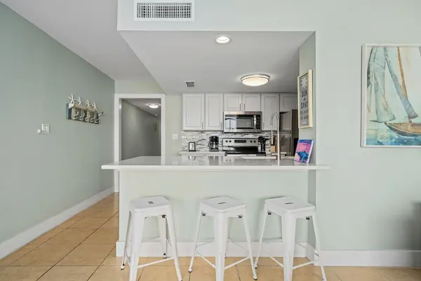 Photo 1 - Laguna Reef 308 - Beautiful Bay View by Ryson Vacation Rentals