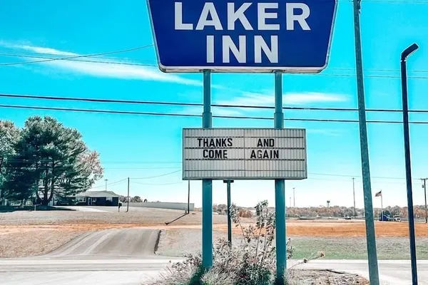 Photo 1 - Laker Inn