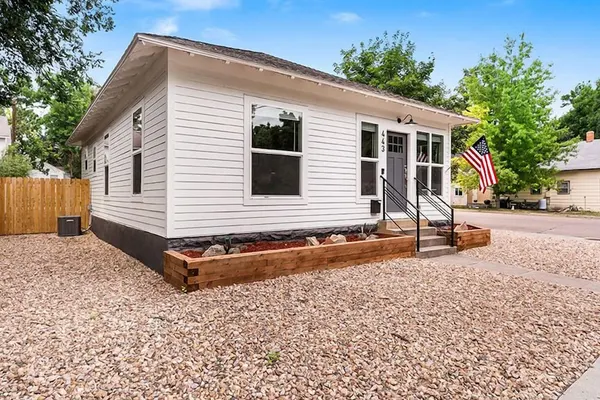 Photo 1 - Cozy Chic Home in Downtown Loveland!