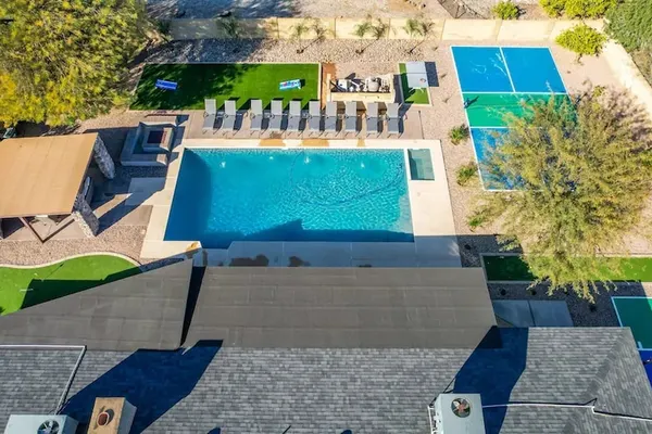 Photo 1 - NEW 7bdrm-4ba Million+ Estate W/amazing Amenities