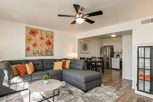 Photo 1 - Cozy Arcadia Hideaway W/charm & Style!