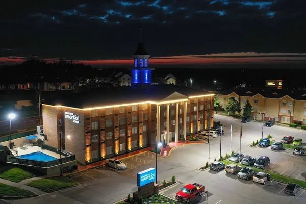Photo 1 - Sonesta Essential Hotels Overland Park