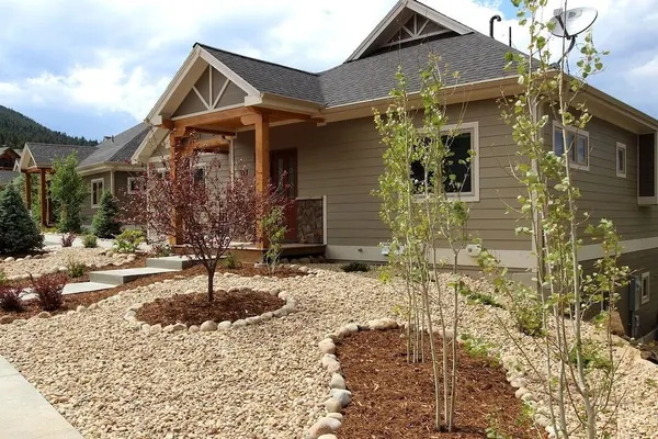 Photo 1 - Kiowa Home - Gorgeous Townhome With Amazing Mountain Views 3 Bedroom Townhouse