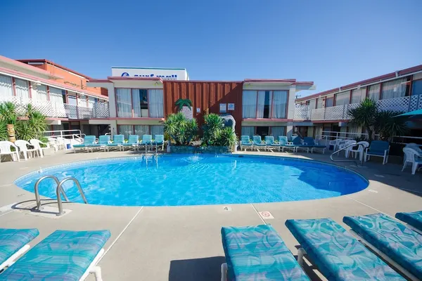 Photo 1 - Tahiti Inn
