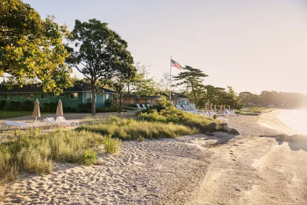 Photo 1 - Silver Sands Motel & Beach Bungalows