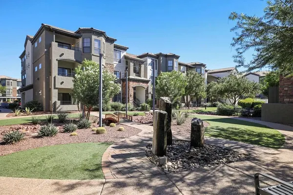 Photo 1 - Cozy Suites Glendale