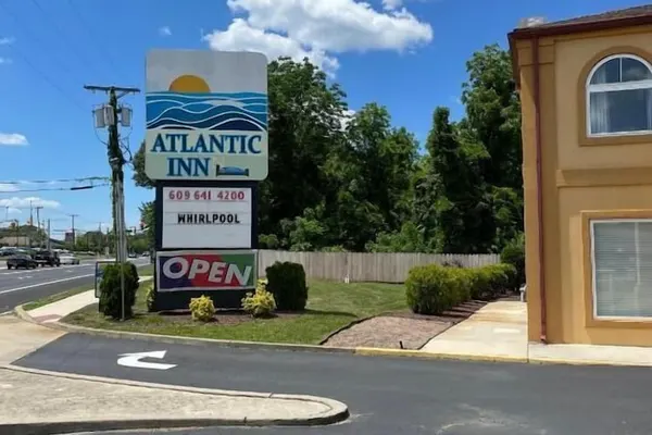 Photo 1 - ATLANTIC INN