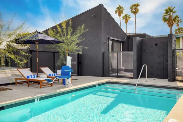 Photo 1 - Blackhaus B : 4 Bedroom Suite by Avantstay 4-rooms
