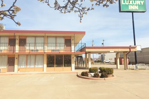 Photo 1 - Luxury Inn
