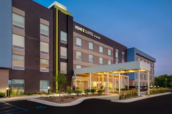 Photo 1 - Home2 Suites By Hilton Grand Rapids Airport