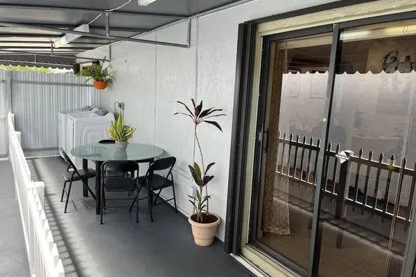 Photo 1 - Amazing & cozy Duplex near Zoo Miami