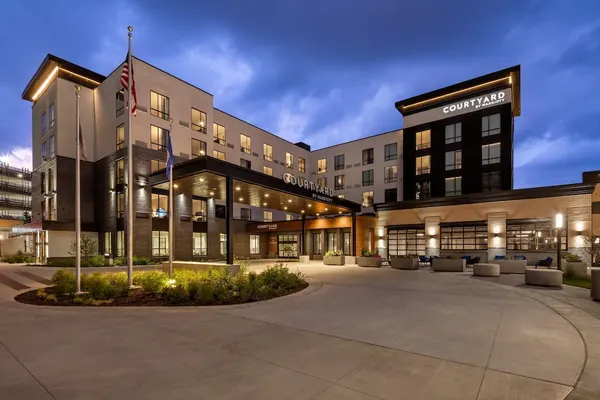 Photo 1 - Courtyard by Marriott St. Paul Downtown