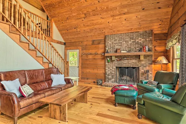 Photo 1 - Gorgeous Cabin Retreat on Lake Lanier!