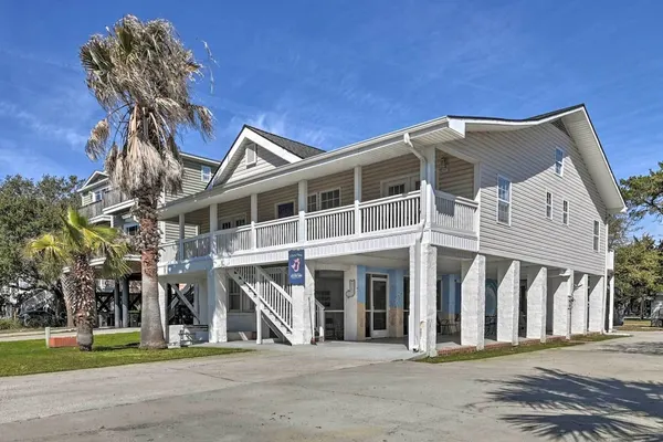 Photo 1 - Murrells Inlet Upstairs Unit: 1 Block to Beach!