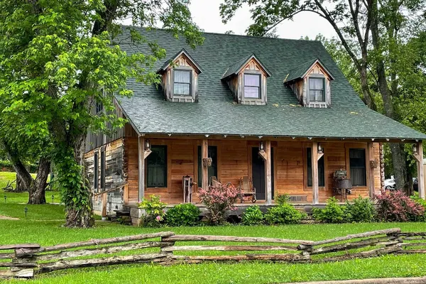 Photo 1 - Quiet Hollister Cabin: Walk to Lake Taneycomo