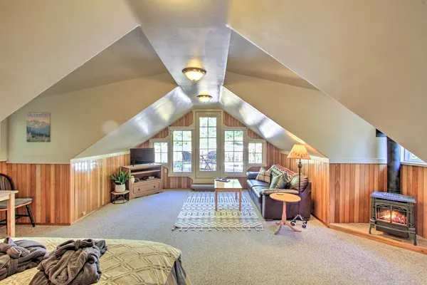 Photo 1 - Owls Nest Studio w/ Hot Tub: Hike Nearby!