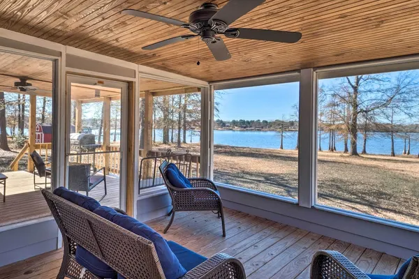 Photo 1 - 'cypress Point' Spacious Home: Pier & Boat Launch!