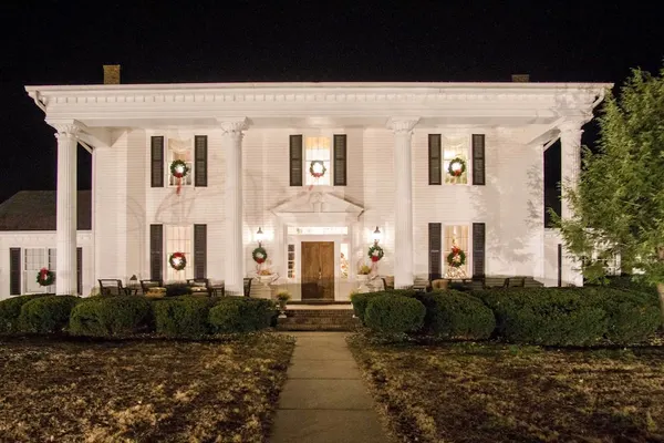 Photo 1 - Historic Cedar Hill Mansion on Large Farm w/ Pool!