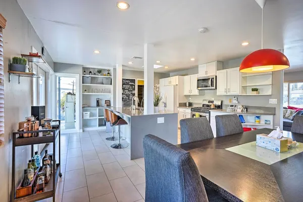 Photo 1 - Sunny Santa Ana Rental Home Near Disneyland!
