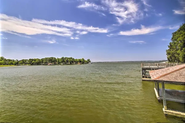 Photo 1 - Waterfront Lake Home w/ Deck - New Renovations!